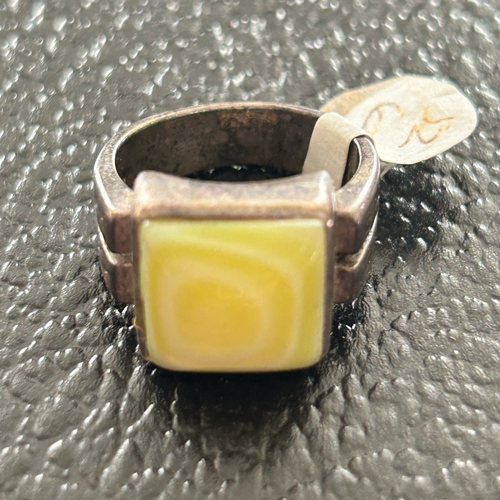 SILPADA Genuine Mother of Pearl Earrings Retired Vintage Green/Yellow - Picture 7 of 7